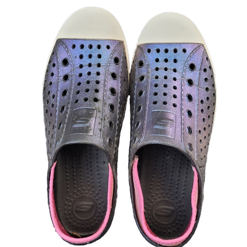 Sketches shoes